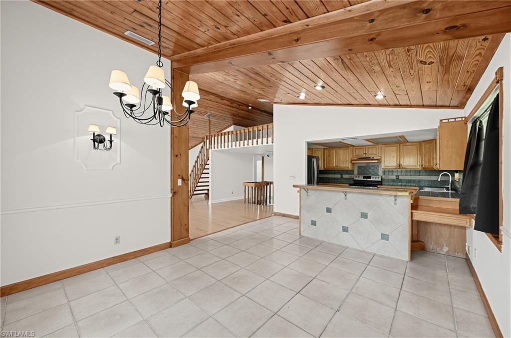 6150 Westport Ln Property Photo 9