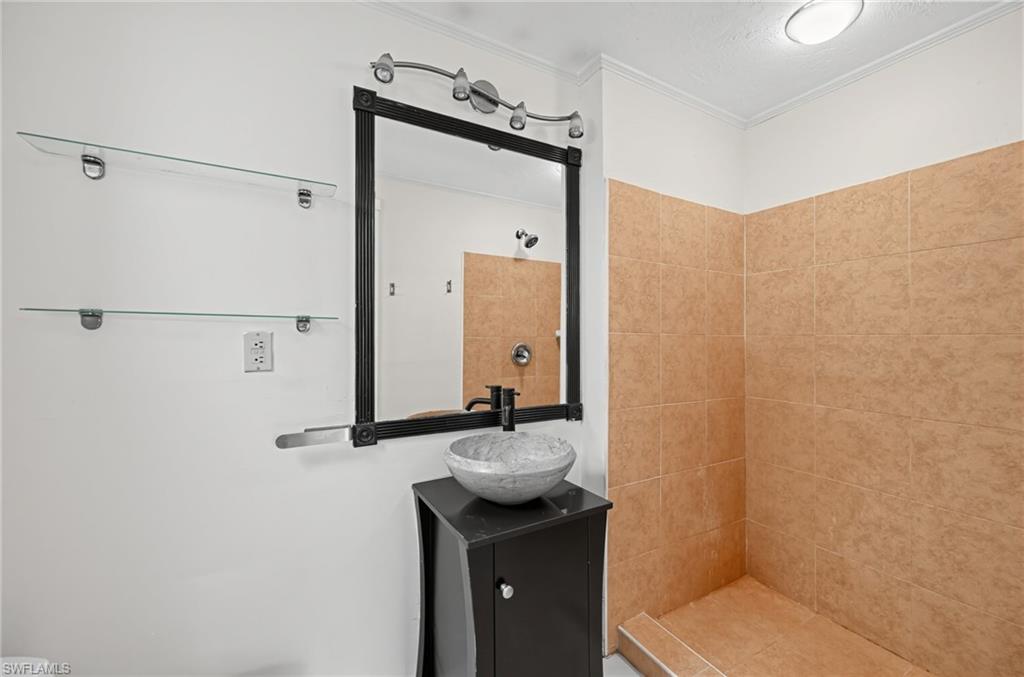 6150 Westport Ln Property Photo 23