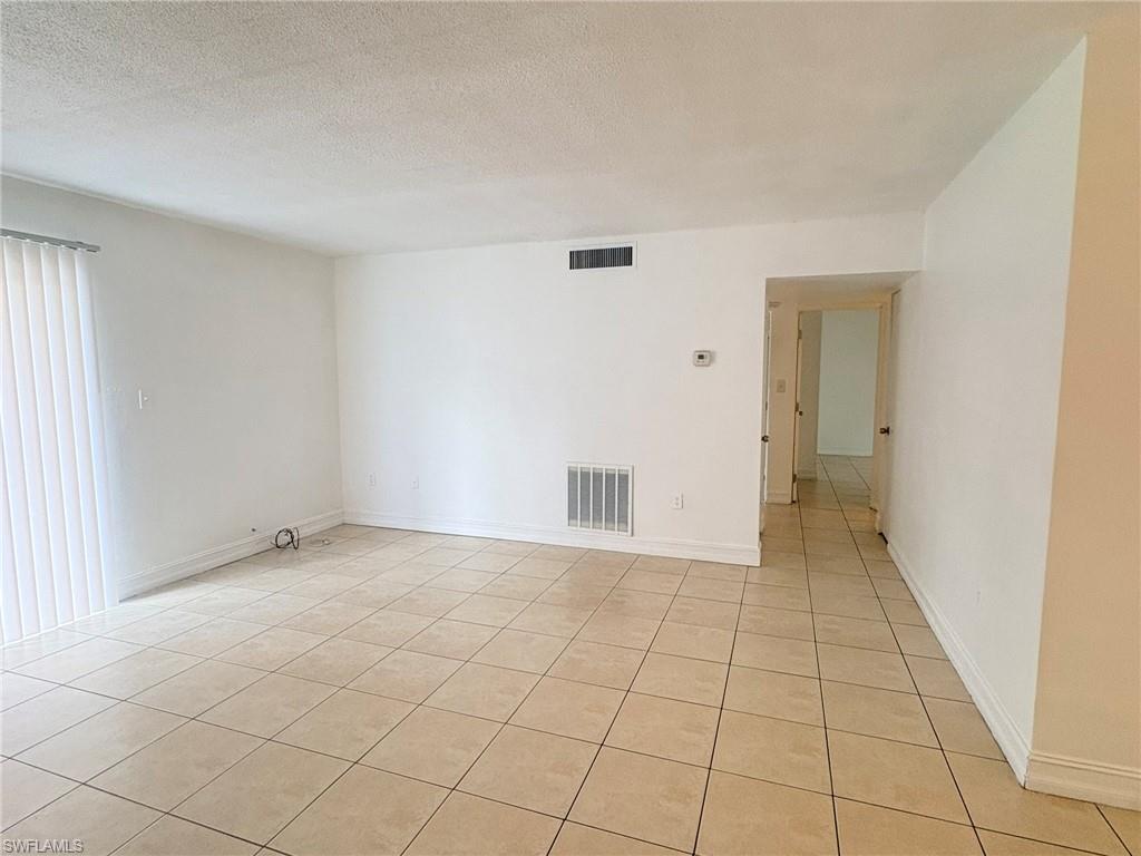 1830 Maravilla Ave 504 Property Photo 5