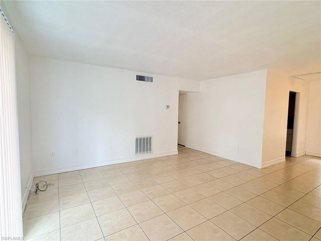 1830 Maravilla Ave 504 Property Photo 7