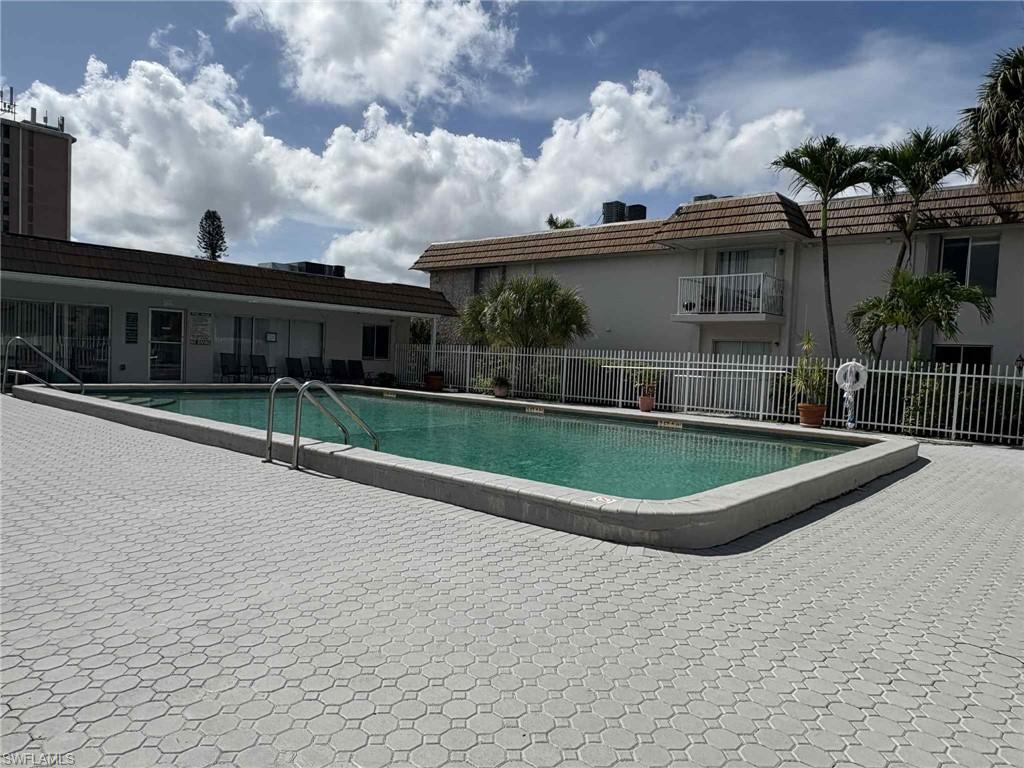 1830 Maravilla Ave 504 Property Photo 24