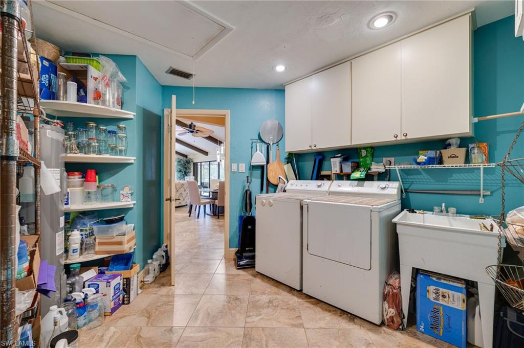 4230 Glasgow Ct Property Photo 17