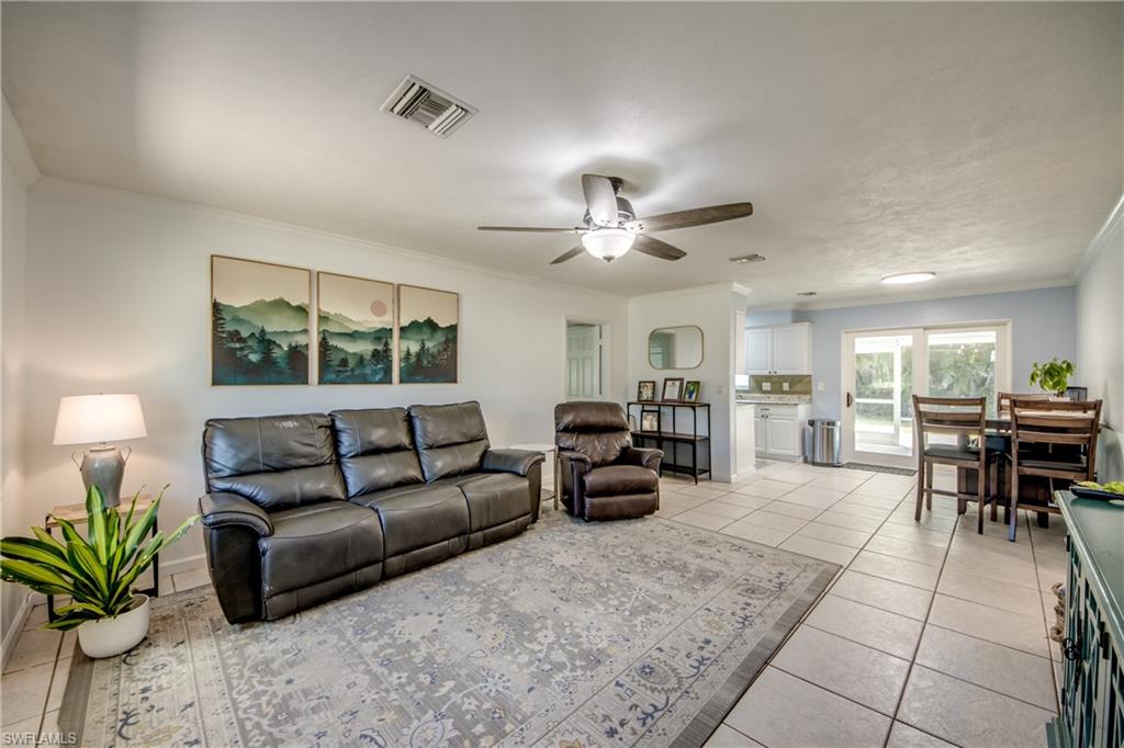 2912 Poinciana Dr Property Photo 6