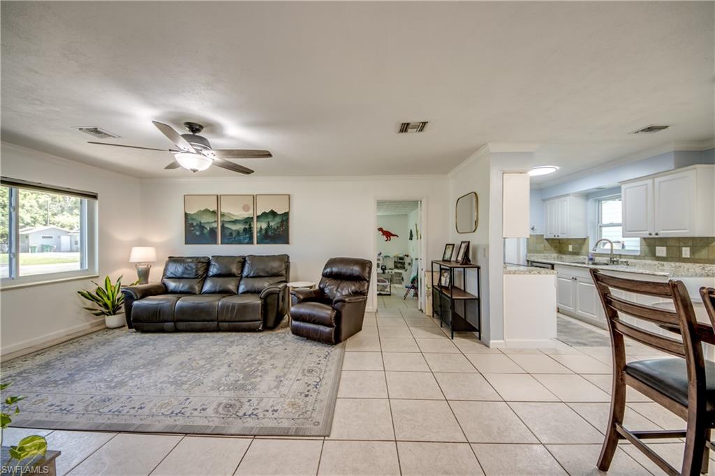 2912 Poinciana Dr Property Photo 7