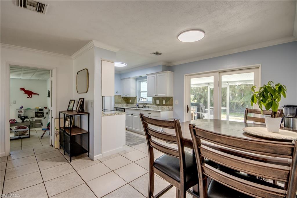 2912 Poinciana Dr Property Photo 11