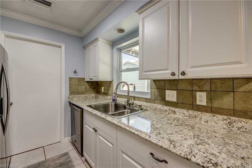2912 Poinciana Dr Property Photo 16