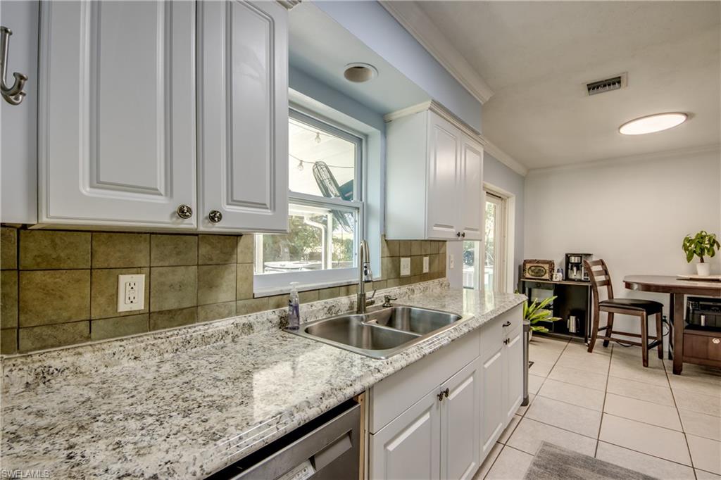2912 Poinciana Dr Property Photo 18