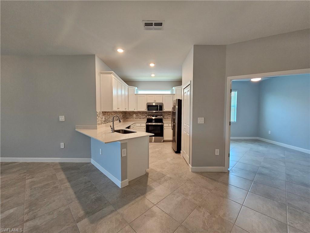 20503 Hazelnut Ct S Property Photo 5