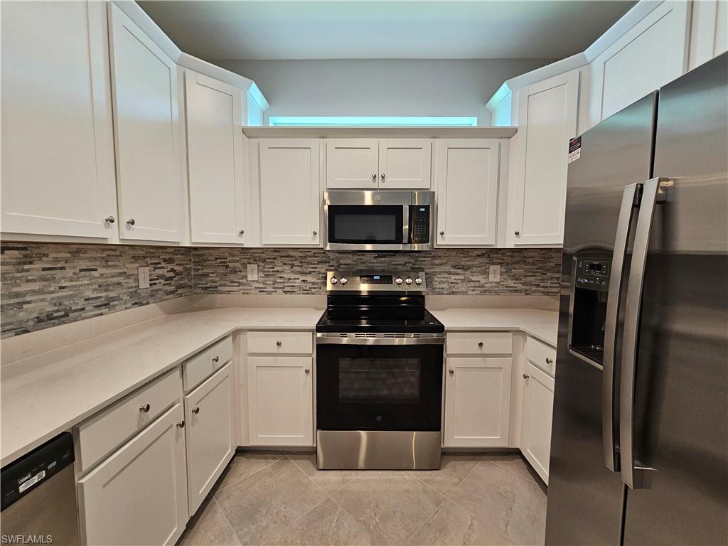 20503 Hazelnut Ct S Property Photo 7