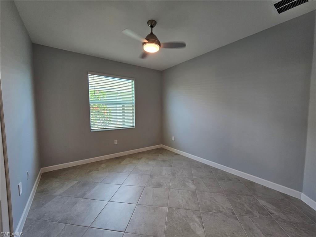 20503 Hazelnut Ct S Property Photo 9