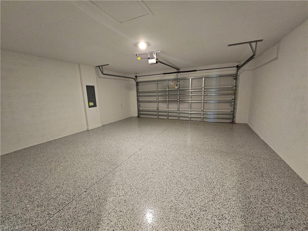20503 Hazelnut Ct S Property Photo 13