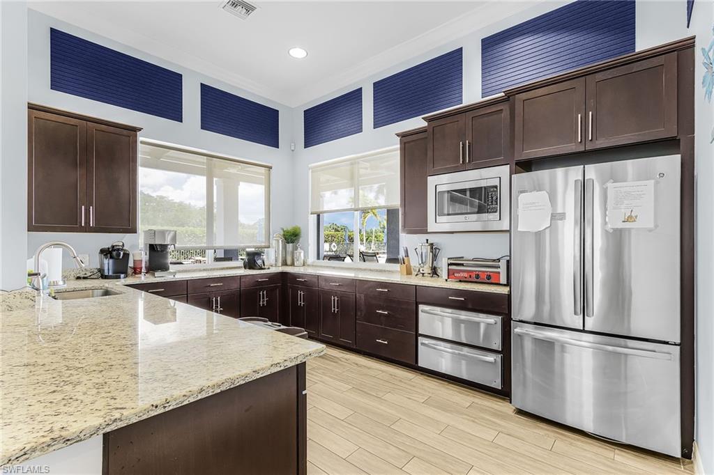 15263 Yellow Wood Dr Property Photo 30