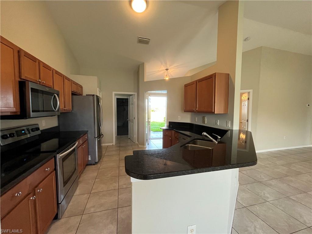 1821 Sw 22nd Ln Property Photo 6
