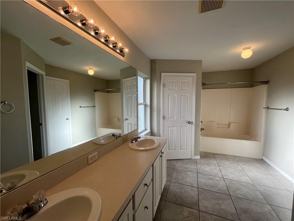 1821 Sw 22nd Ln Property Photo 8