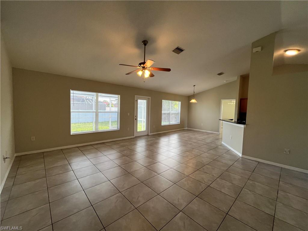 1821 Sw 22nd Ln Property Photo 13