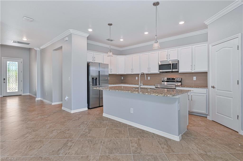 16088 Palmetto Prairie Dr Property Photo 3