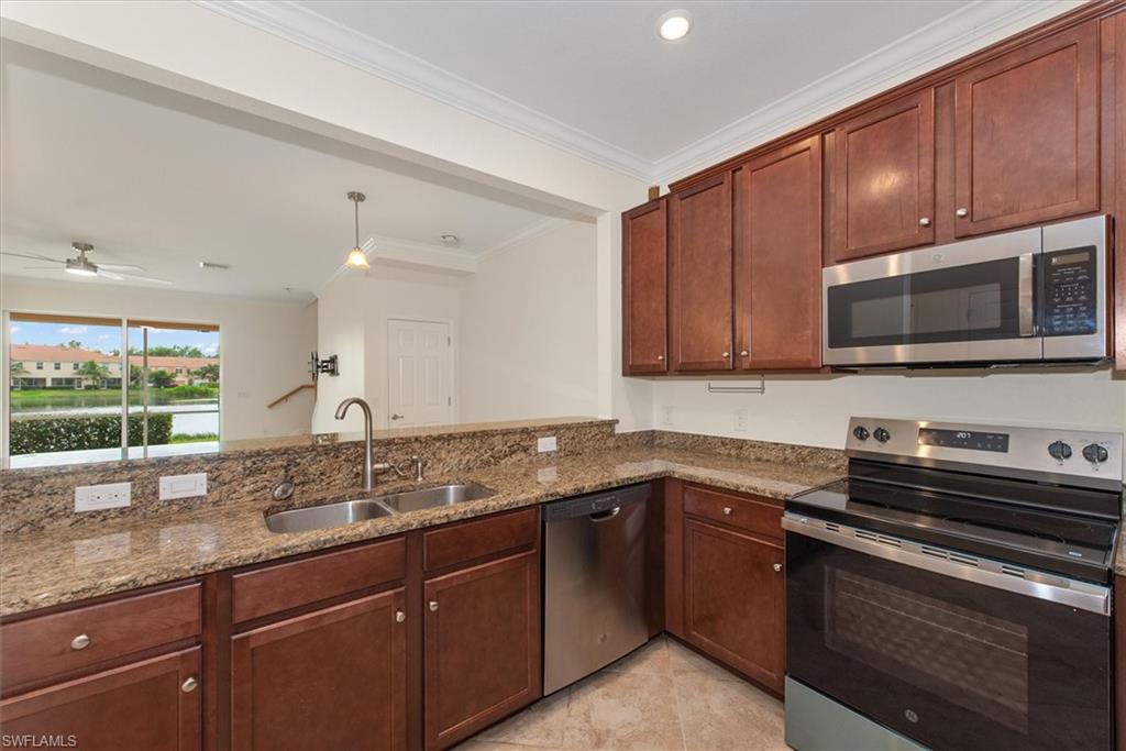 8892 Via Isola Ct Property Photo 6
