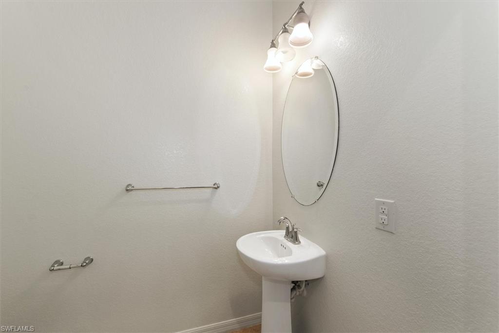 8892 Via Isola Ct Property Photo 11