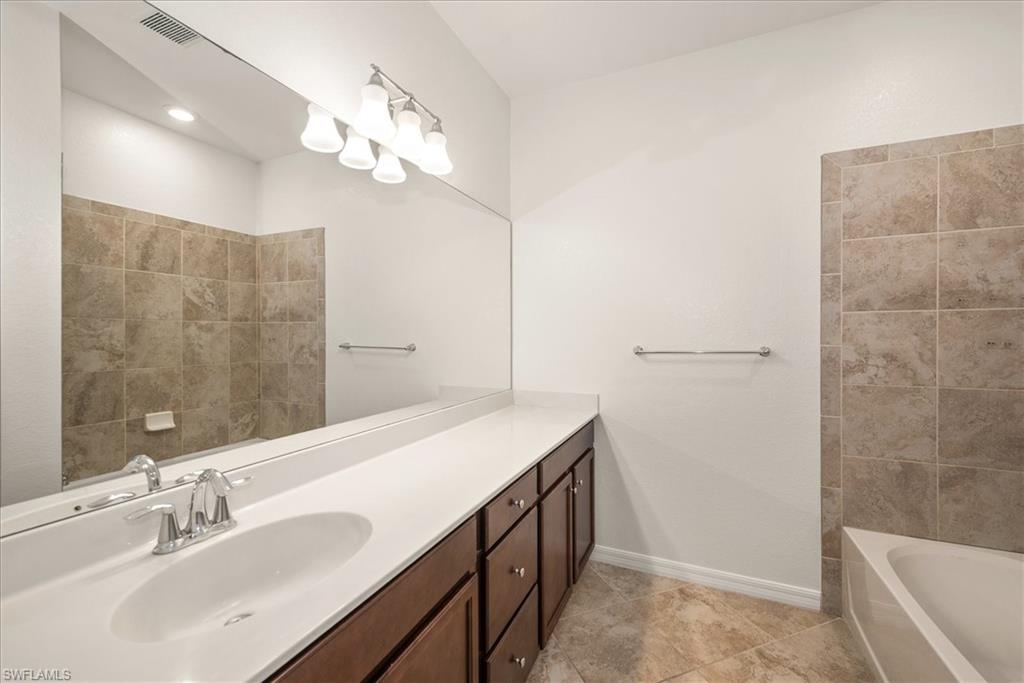 8892 Via Isola Ct Property Photo 16