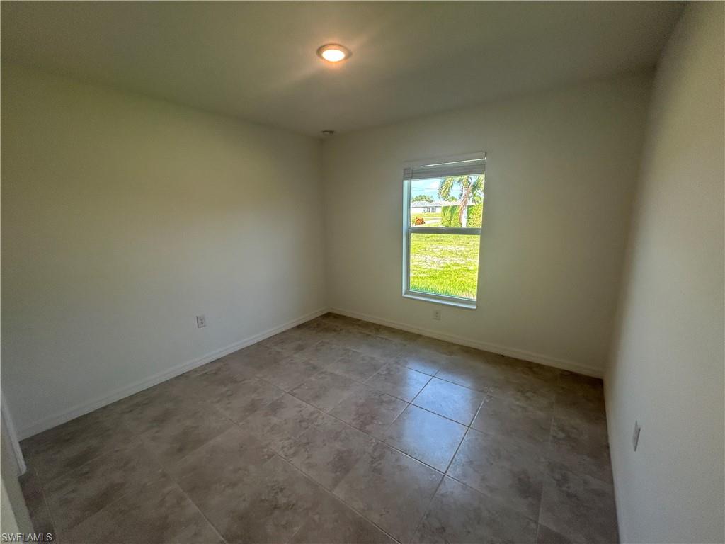 2825 Nw 25 Ln Property Photo 13