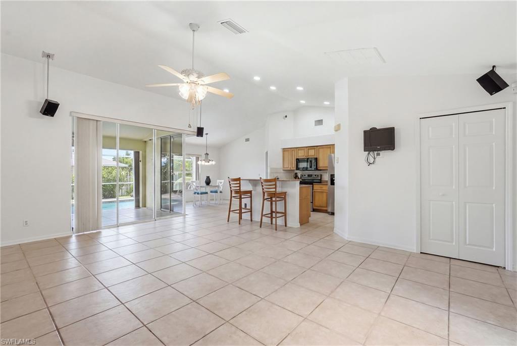 2408 Sw 53rd St Property Photo 11