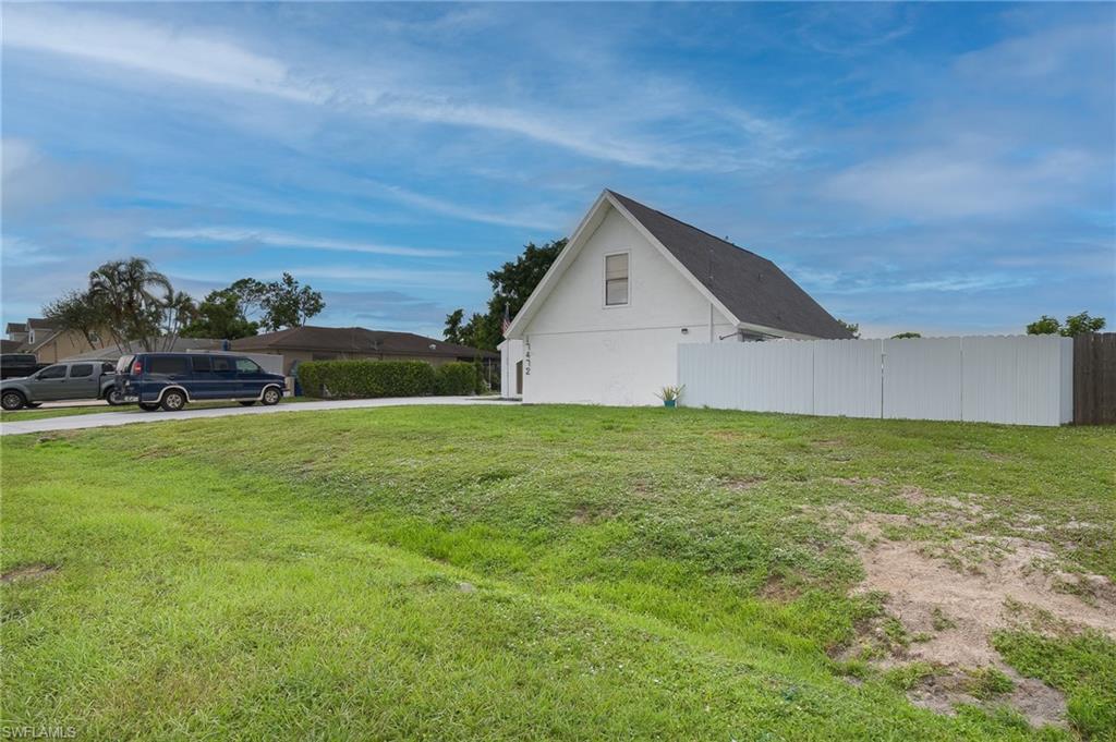 17472 Phlox Dr Property Photo 5