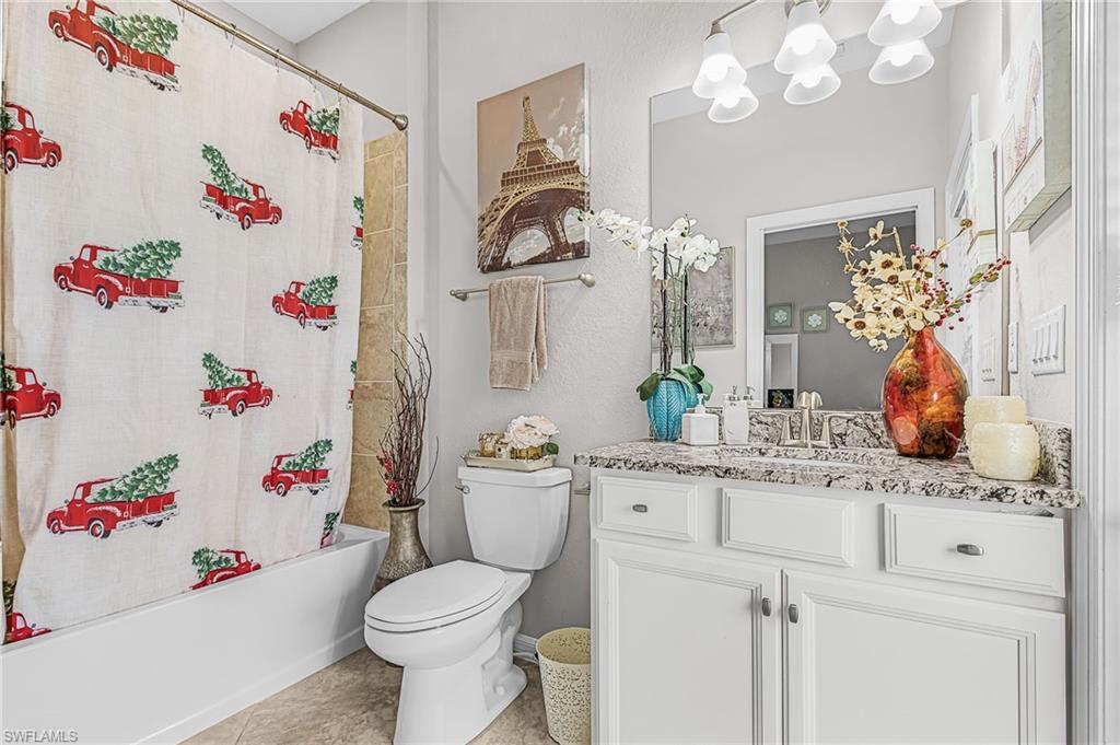 17589 Wayside Bend Property Photo 15
