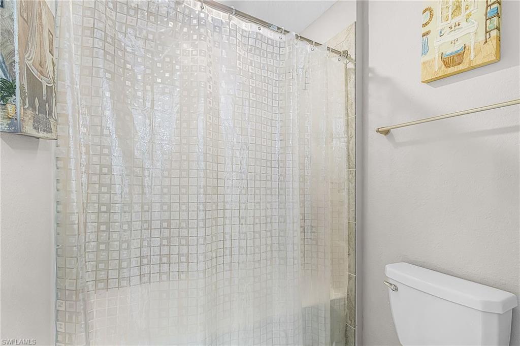 17589 Wayside Bend Property Photo 21