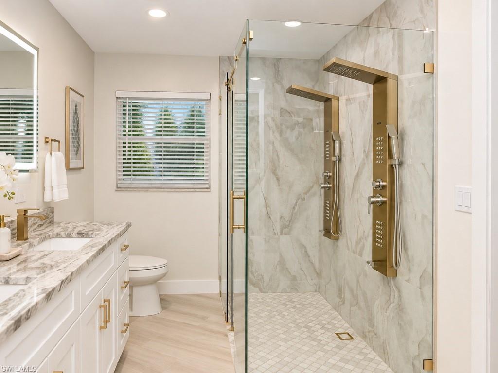 5687 Eichen Cir E Property Photo 9