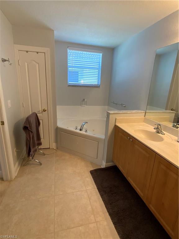 2565 Deerfield Lake Ct Property Photo 27