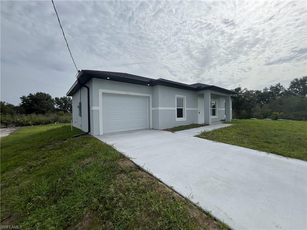1141 Columbo Ave S Property Photo 2