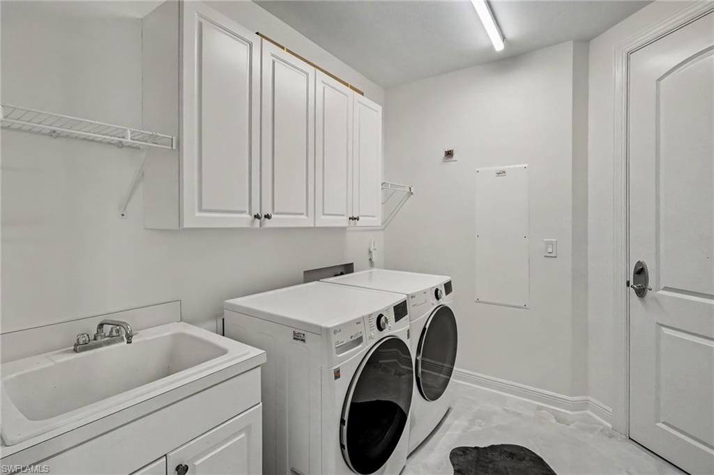 2090 W 1st St E2505 Property Photo 29