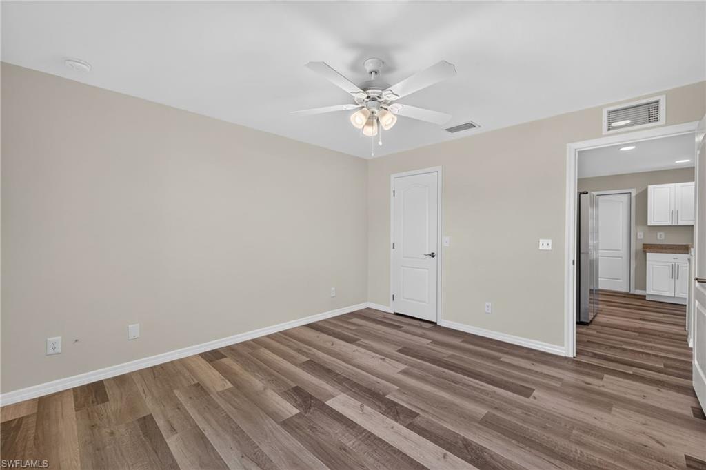 755 Breamer Ave S Property Photo 16