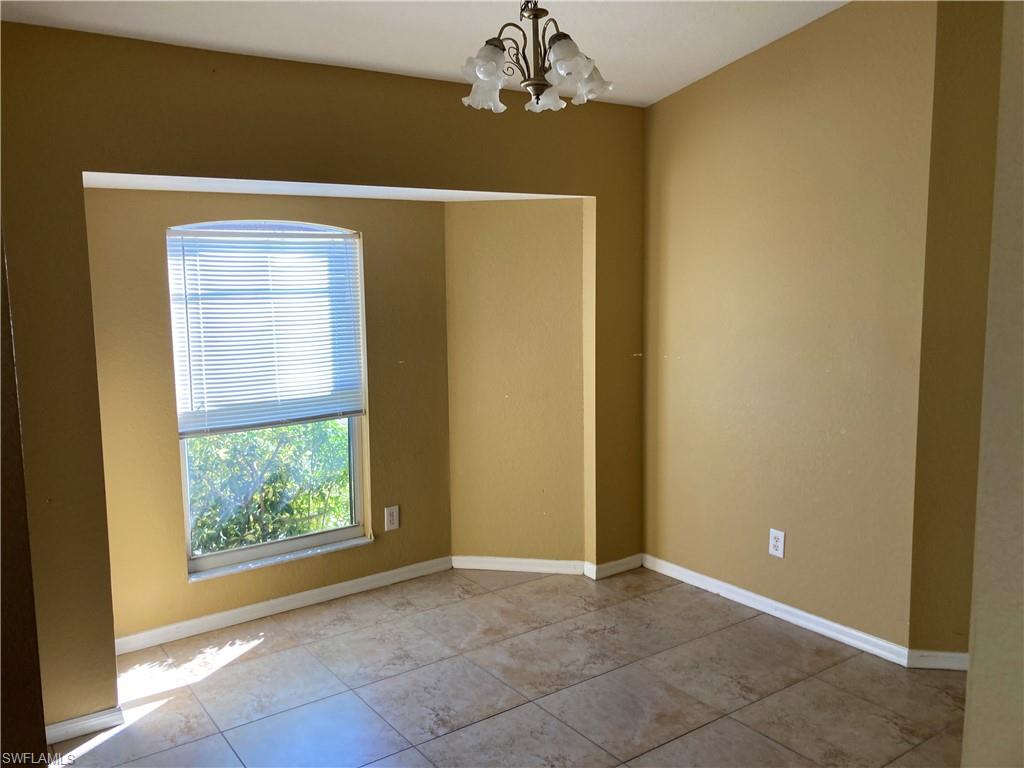 603 Se 13th Ter Property Photo 4