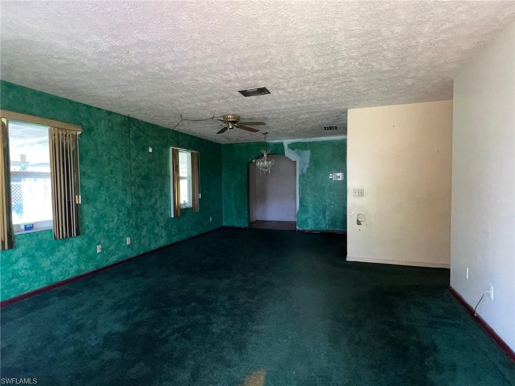 311 W El Paso Ave Property Photo 3