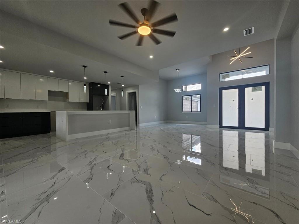 1102 Poinsettia Ave Property Photo 4