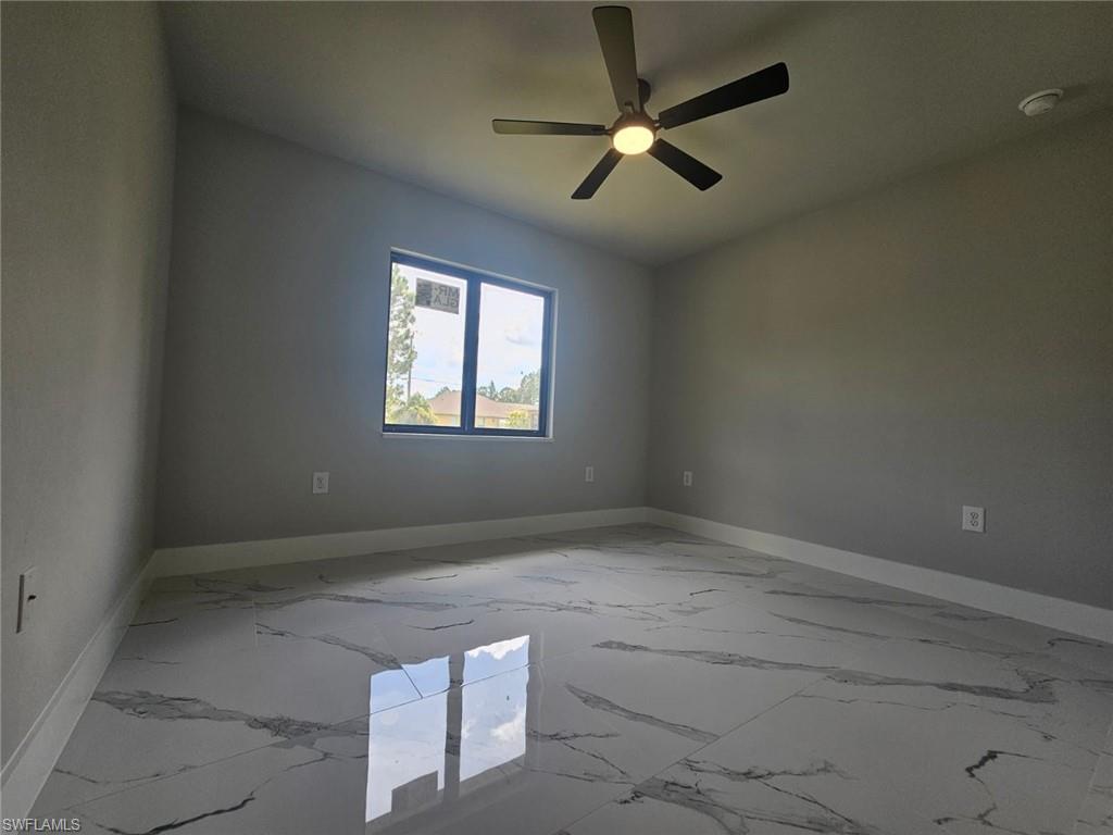 1102 Poinsettia Ave Property Photo 12