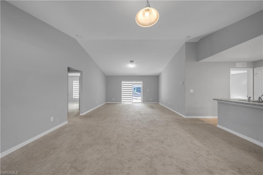 2617 53rd St W Property Photo 12
