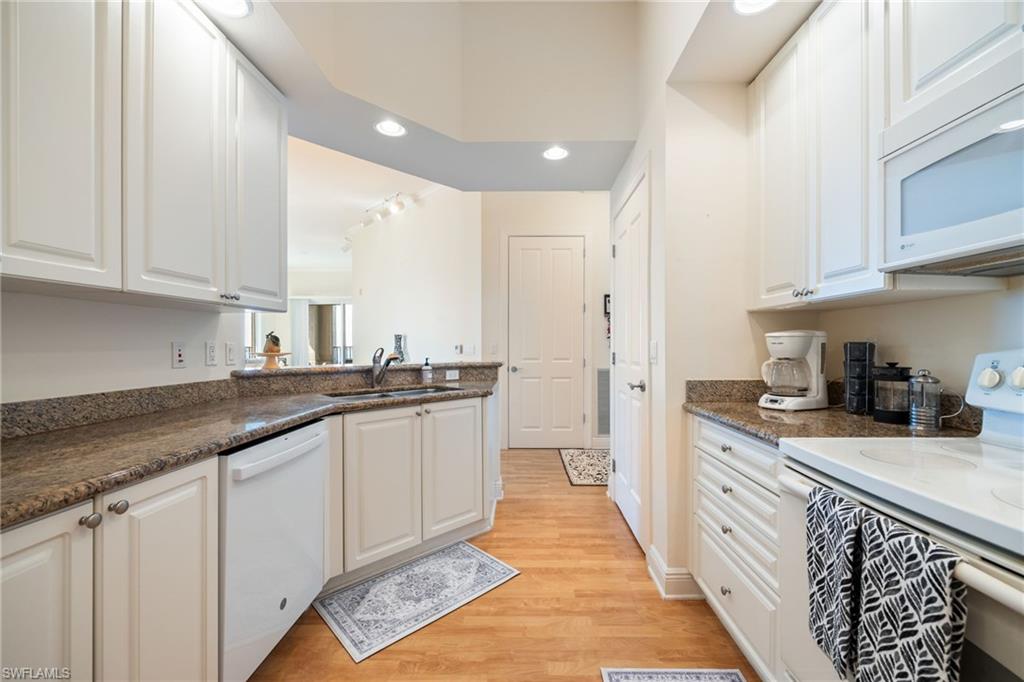 2825 Palm Beach Blvd 719 Property Photo 16