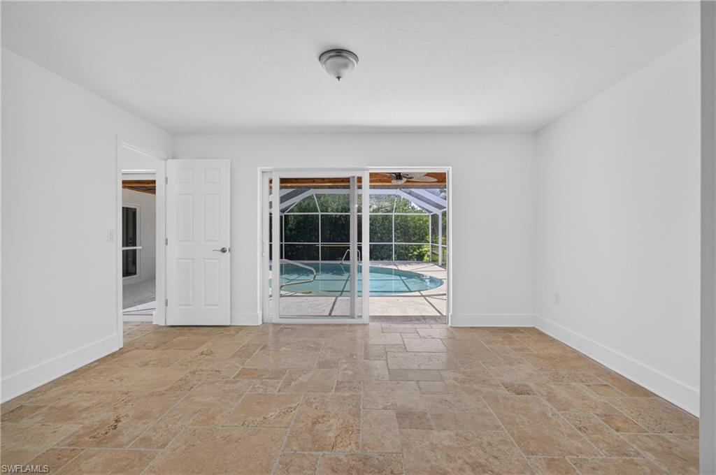 6049 Perthshire Ln Property Photo 19