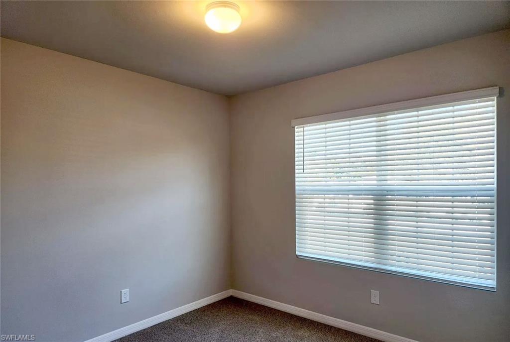 20580 Charles St Property Photo 6