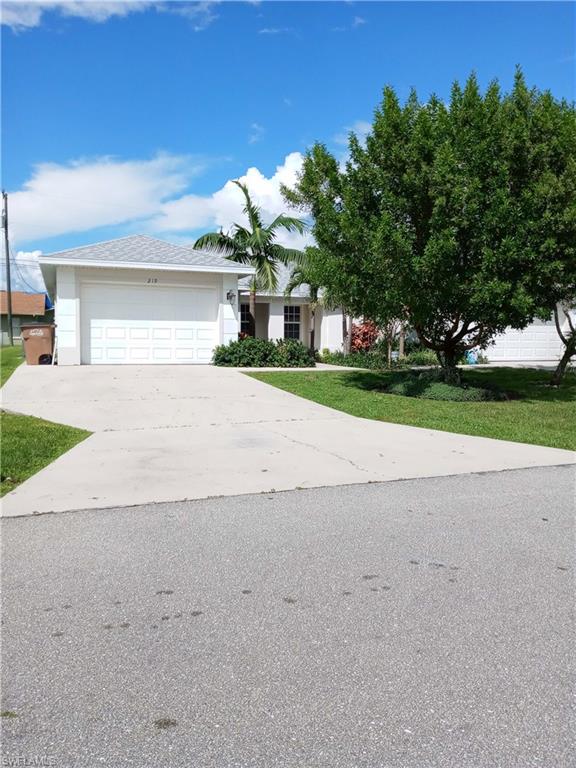 219 SE Van Loon TER Property Photo 1