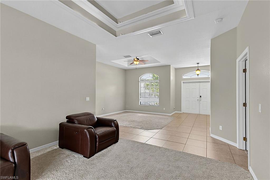 691 Manhattan St E Property Photo 4