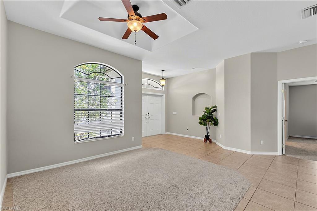 691 Manhattan St E Property Photo 5