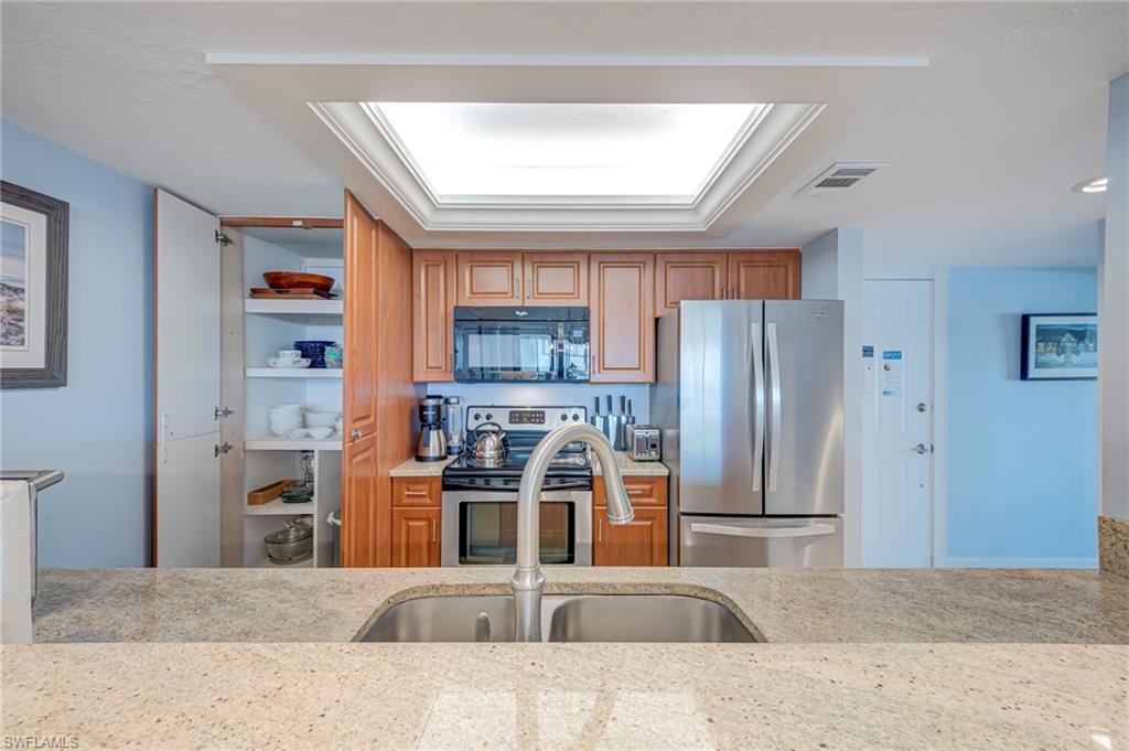 17080 Harbour Point Dr 711 Property Photo 9