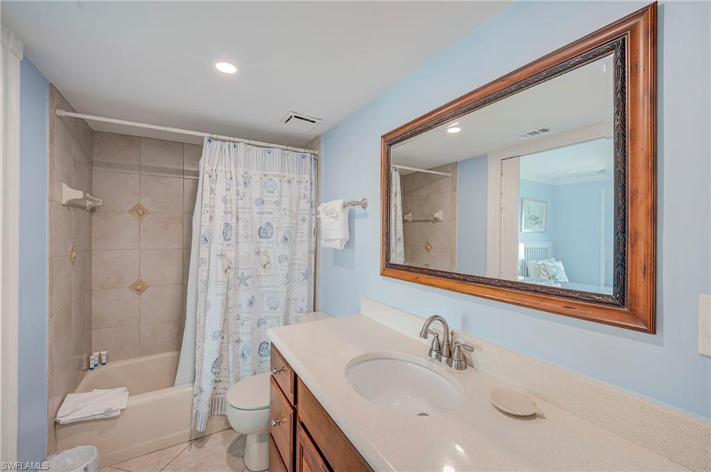 17080 Harbour Point Dr 711 Property Photo 20