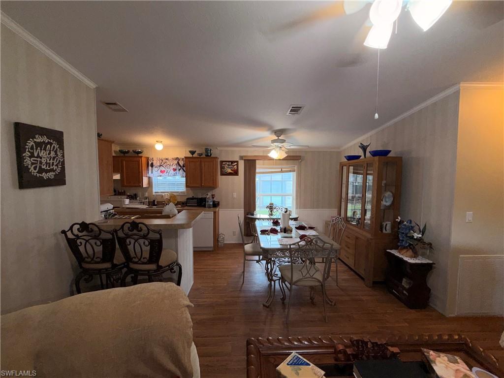 8240 Penny Dr Property Photo 9