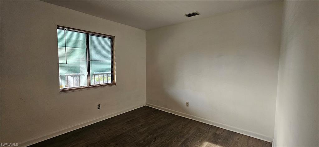 4904 Vincennes Ct 209 Property Photo 16