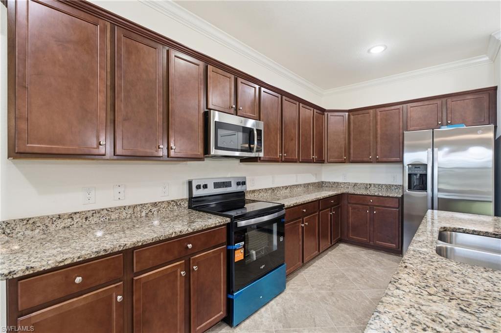 11821 Arbor Trace Dr Property Photo 3