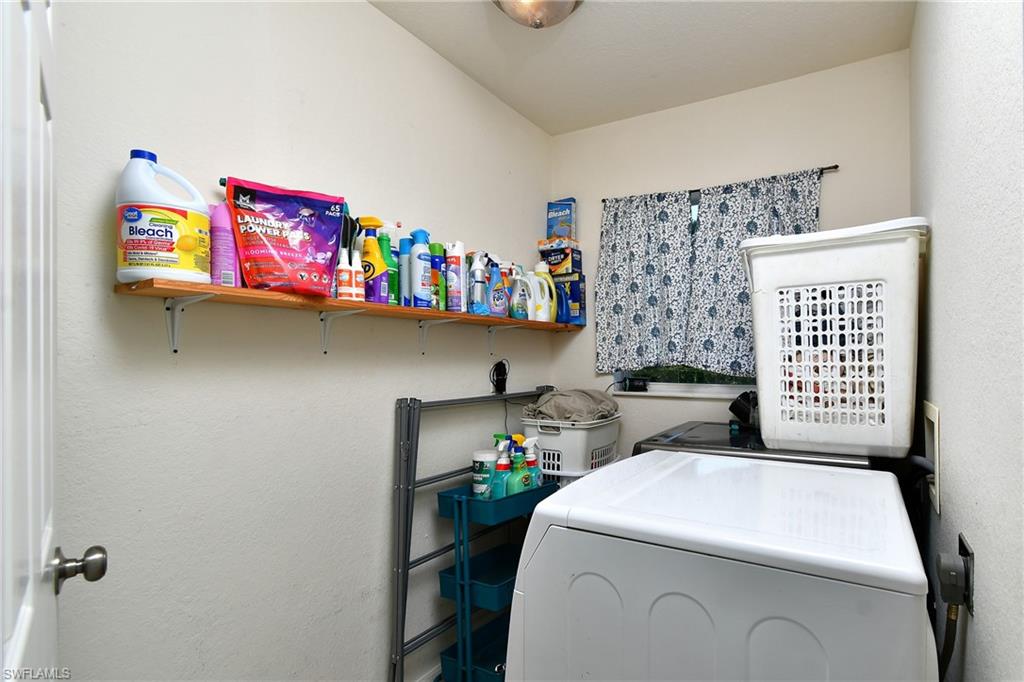 1116 Crestwood St E Property Photo 12